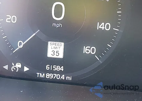 2021 Volvo Xc40 T5 R-Design z USA, uszkodzony, nr VIN YV4162UM3M2576085